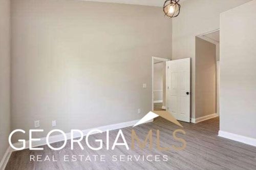 1386 Highgrove Way, Atlanta GA  30349-7510 exterior