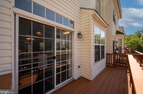 2335 Huntington Station Ct, Alexandria VA  22303-1417 exterior