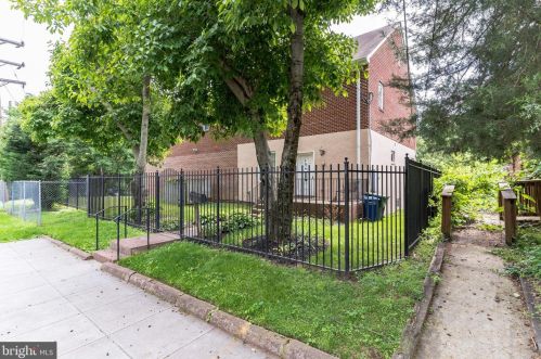 2409 Rand Pl, Washington DC 20002-1911 exterior