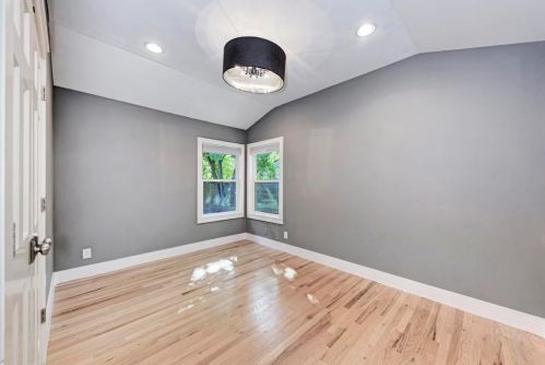 6105 Belfast Dr, Austin TX 78723-1117 exterior