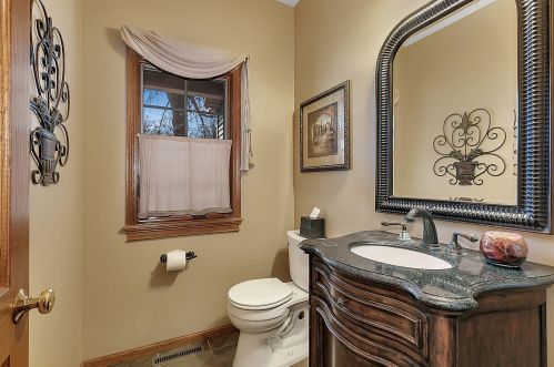 605 17 St, Sartell MN 56377-1684 exterior