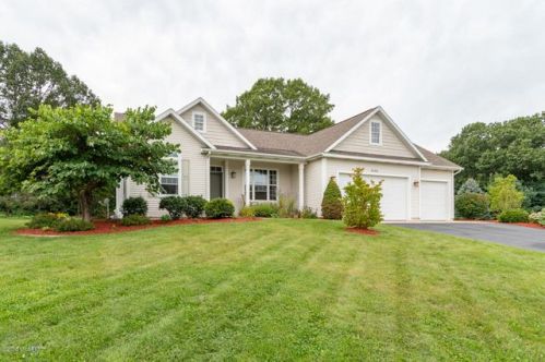 8298 Interlochen St, Kalamazoo, MI 49009-5911