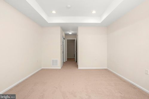 135 Burholme Dr, Trenton NJ 08691-3336 exterior