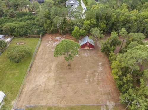 5960 Copper Leaf Ln, Naples FL 34116-6741 exterior