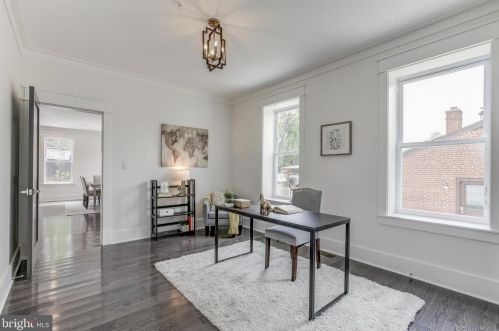 907 Gilbert Rd, Rockville MD  20851-1315 exterior