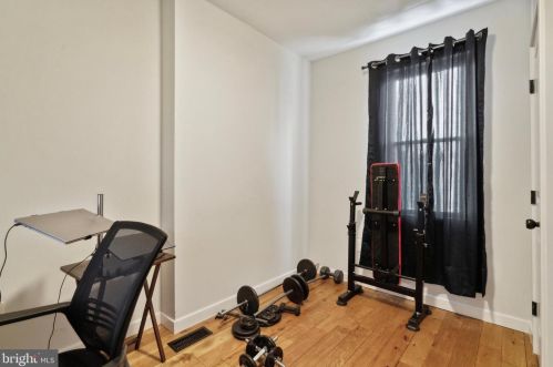 3138 Aramingo Ave, Philadelphia PA 19134-4516 exterior