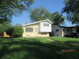 630 Indiana St, Elmhurst, IL 60126-1951