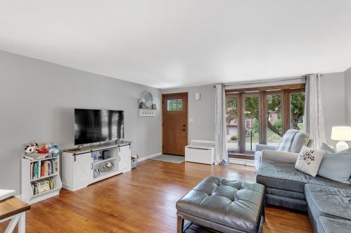 4828 Havana Dr, Pittsburgh PA 15239-2420 exterior