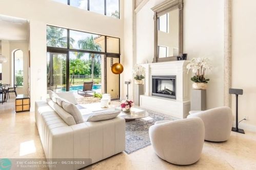 17894 Monte Vis Dr, Boca Raton FL 33496-1057 exterior