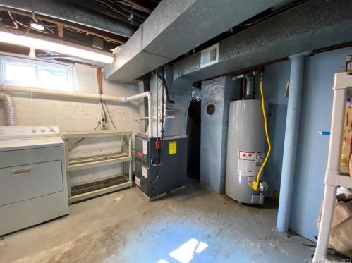 239 Seaside Ave, Milford CT 06460-6311 exterior