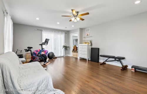 20 Frank Applegate Rd, Jackson Twp NJ  08527-2454 exterior