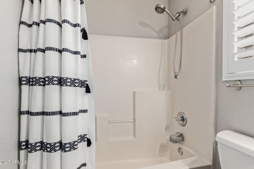 21844 40th Pl, Phoenix AZ  85050-7225 exterior