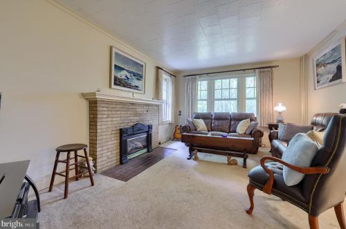 1937 Lititz Pike, Lancaster PA 17601-3337 exterior