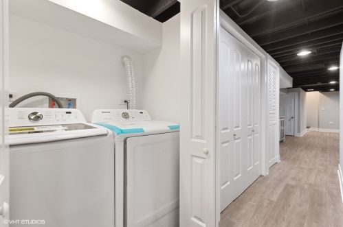 5446 Ludlam Ave, Chicago IL  60630-1414 exterior