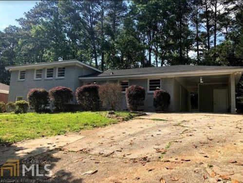 4475 Bakers Fry Rd, Atlanta GA  30331-4502 exterior