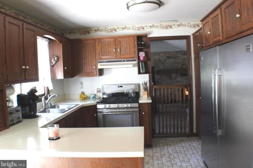 1037 Bollinger Rd, Littlestown PA 17340-9602 exterior