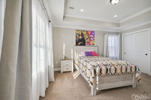 405 Prospect Ave, Green Brook NJ  08812-1529 exterior