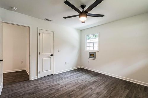 2074 Montrose Dr, Atlanta GA  30344-2355 exterior