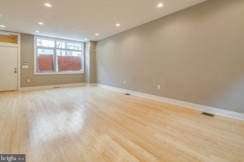 2730 George St, Philadelphia PA  19130-1211 exterior