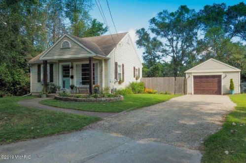 709 Foley St, Kalamazoo, MI 49001-4824