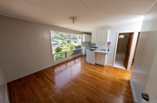 1717 Noe St, Honolulu HI 96819 exterior