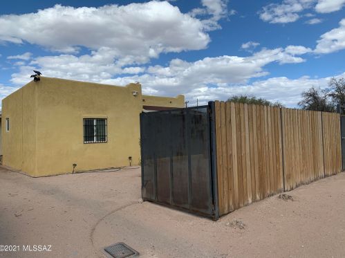 370 President St, Tucson, AZ 85714-1320