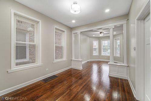 3750 Cermak Rd, Chicago IL  60623-3013 exterior