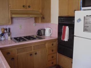 1329 Adams St, Tucson AZ  85719-7102 exterior