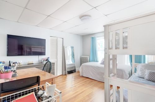 26 King Philip Rd, Worcester MA 01606-2334 exterior