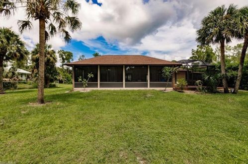 3770 25 Ave, Naples FL 34120-4367 exterior