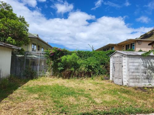 2401 Kula Kolea Dr, Honolulu HI 96819-2825 exterior