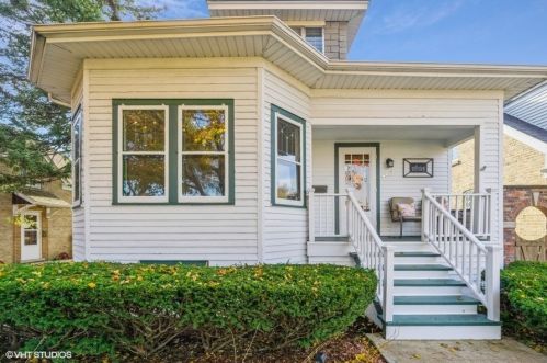 7719 Berwyn Ave, Chicago, IL 60656-1654