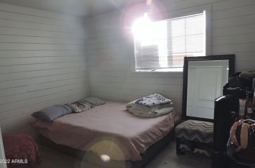 4001 61 St, Phoenix AZ 85033-1712 exterior