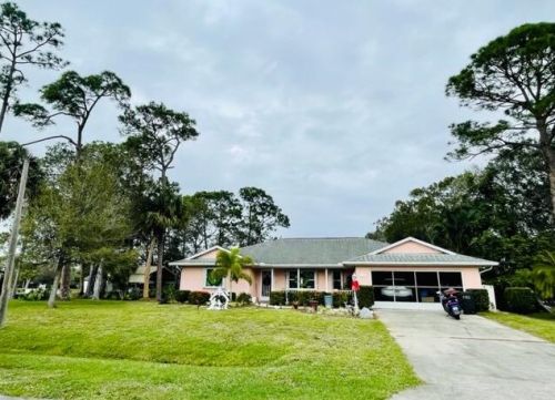 7102 Brookline Ave, Fort Pierce, FL 34951-1200