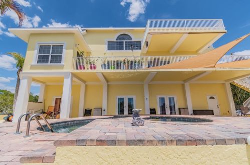 13435 Starfish Dr, Port Richey FL  34667-7606 exterior