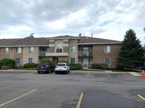 4223 76th St, Chicago, IL 60652-1383