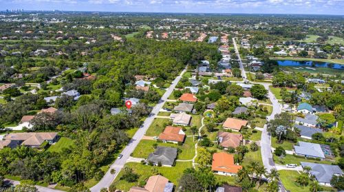 155 Old Tamiami Trl, Naples FL 34110-1170 exterior