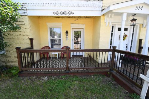 514 Kalamazoo St, Paw Paw MI 49079-1130 exterior