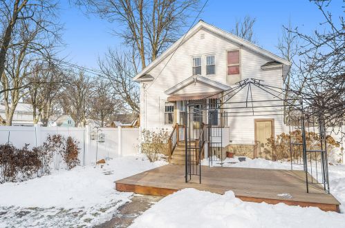 1921 Miner Ave, Meskegon MI 49441-1549 exterior