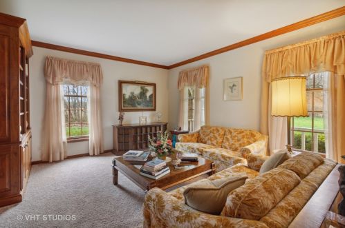 314 Wilmington Ct, Bull Valley IL exterior