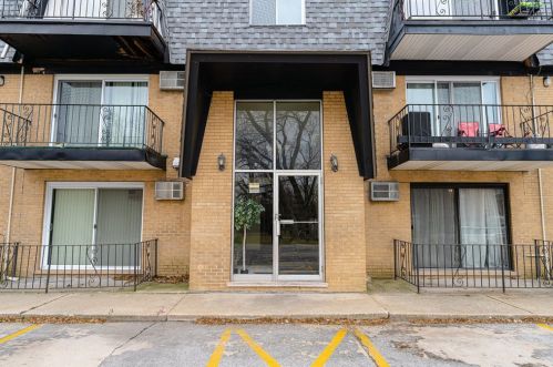 4840 Engle Rd, Chicago IL  60803-3090 exterior