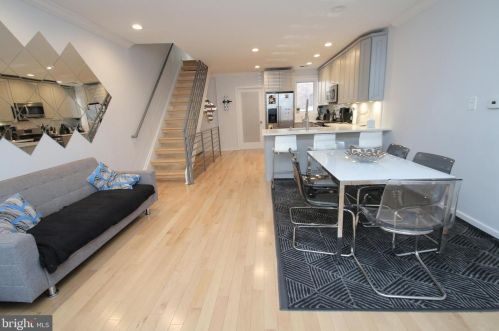 703 17th St, Philadelphia PA  19130-2801 exterior