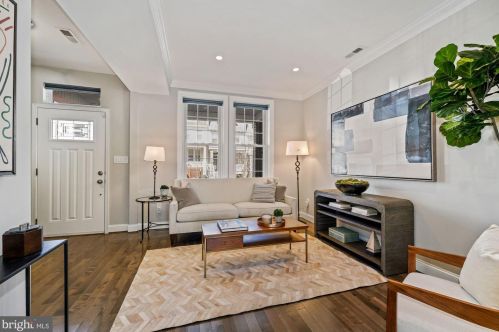 317 Todd Pl, Washington, DC 20002-1419