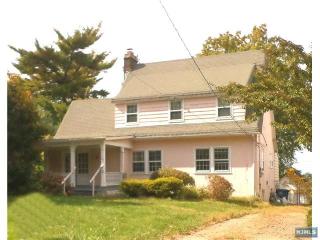 155 Summit Ave, Hackensack NJ  07601-1311 exterior