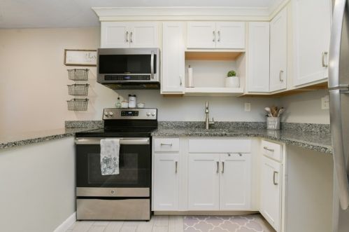 5050 Washington St, Boston, MA