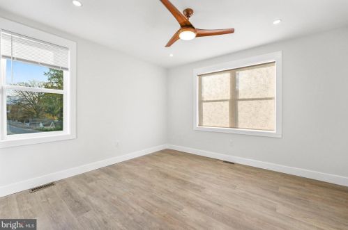 2207 Rand Pl, Washington DC 20002-1912 exterior