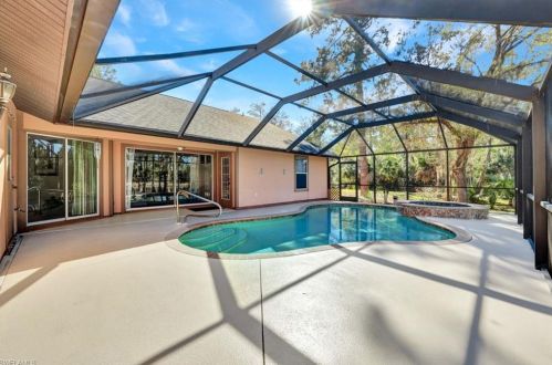 825 23 St, Naples FL 34120-1830 exterior