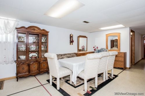 5515 Kildare Ave, Chicago IL 60629-5733 exterior