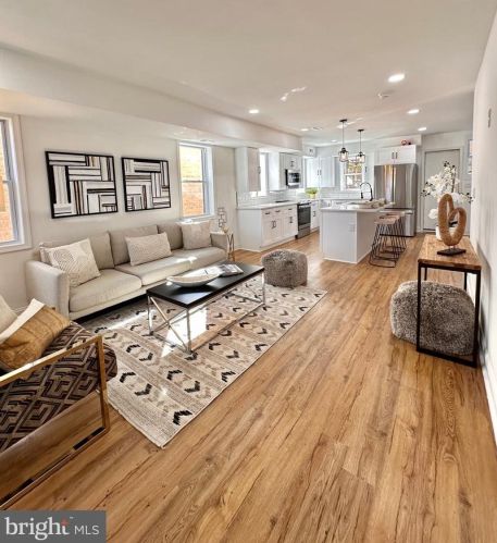 4709 Clay St, Washington DC 20019-1437 exterior