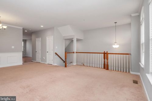 7403 Macon Dr, Glen Burnie MD 21060-8387 exterior